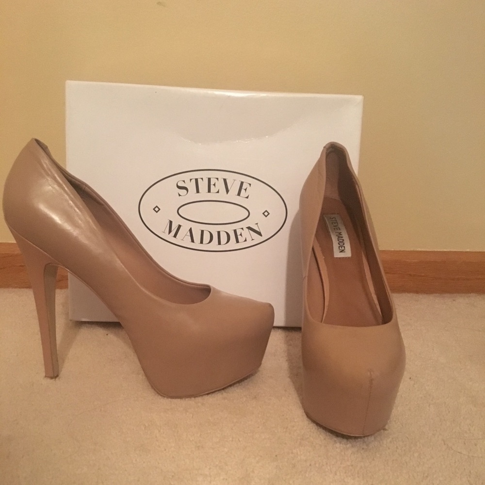 Steve Madden Blush Deja Vu heel